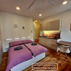 Gold Apartamento
